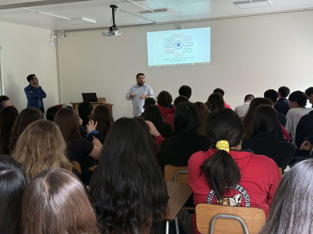 Charlas "Experiencias STEM" Thomas Jefferson STEM School