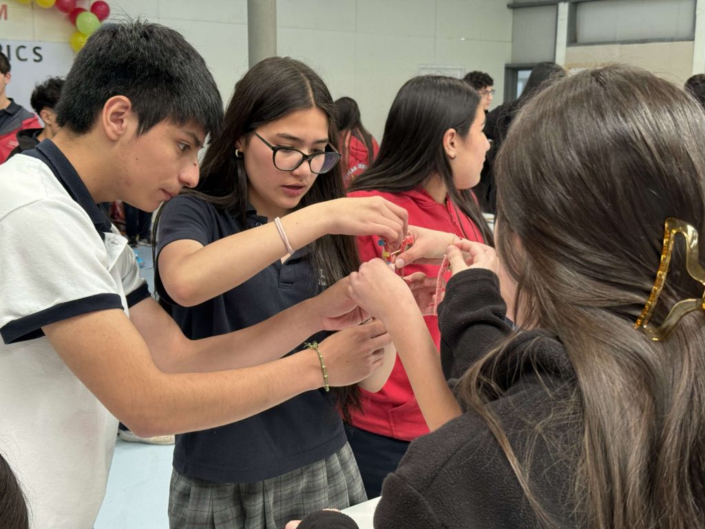 Thomas Jefferson STEM School celebra STEM Week con olimpiadas y feria de proyectos científicos