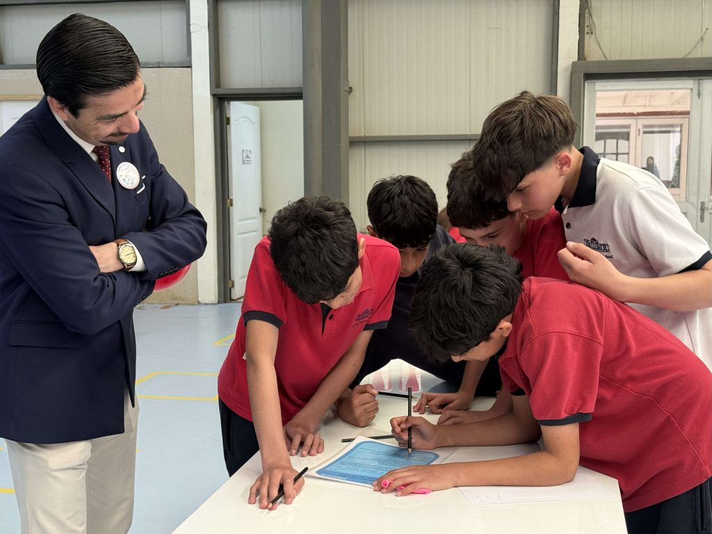 Thomas Jefferson STEM School celebra STEM Week con olimpiadas y feria de proyectos científicos