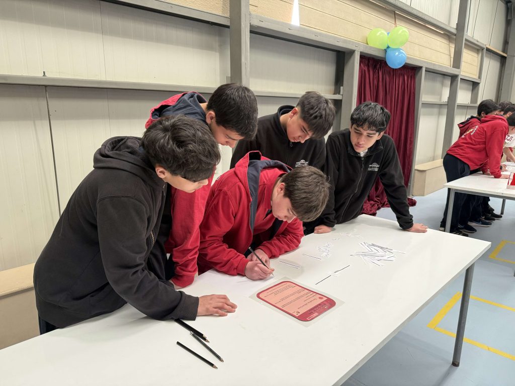 TJSS celebra STEM Week con olimpiadas y feria de proyectos científicos